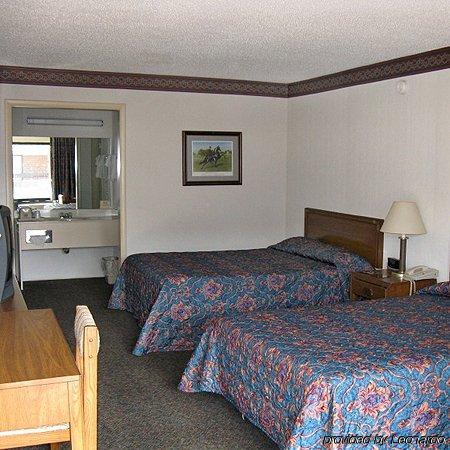 Walking Horse Lodge Lewisburg Номер фото